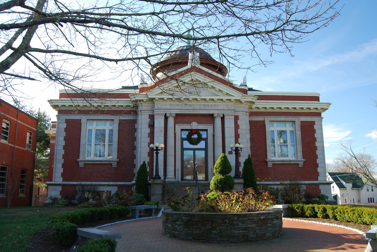 Rockland Memorial Library in Rockland, Massachusetts